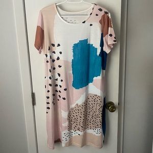 NWOT. Womens sz L. Boutique dress. Fun print. Shift style.
